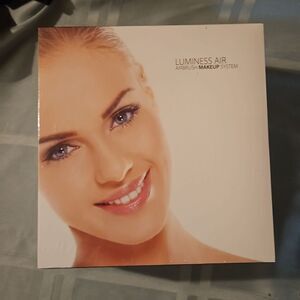 LUMINESS AIR AIRBRUSH MAKEUP SYSTEM  New